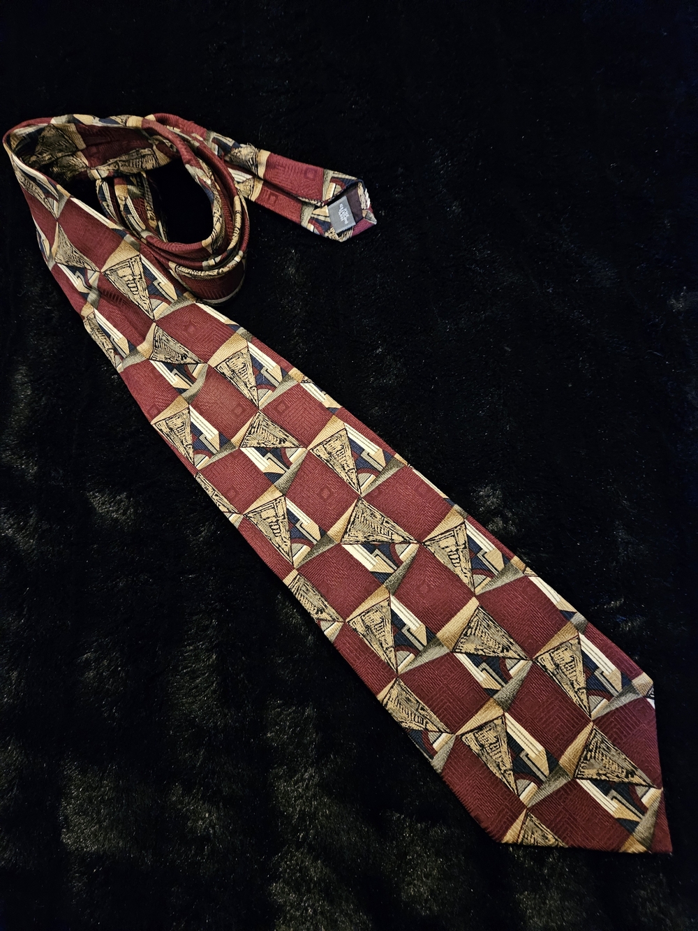 Men's Burgundy Geometric Pattern Dress Tie